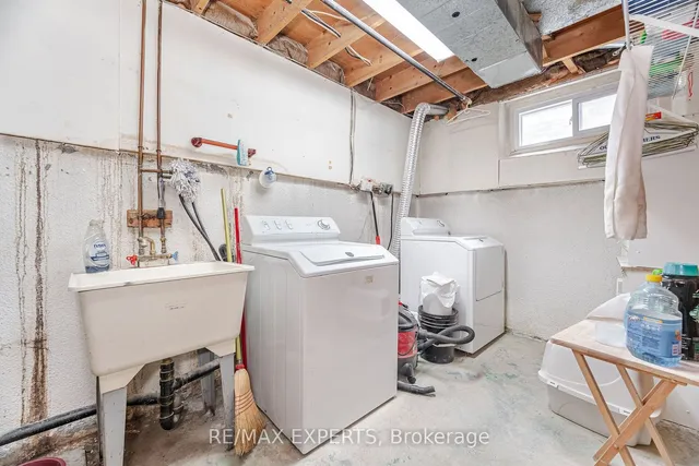 Additional image 35 of 28 Traverston Crt