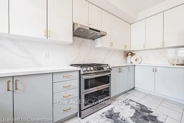 Additional image 15 of 525 Dundas St East