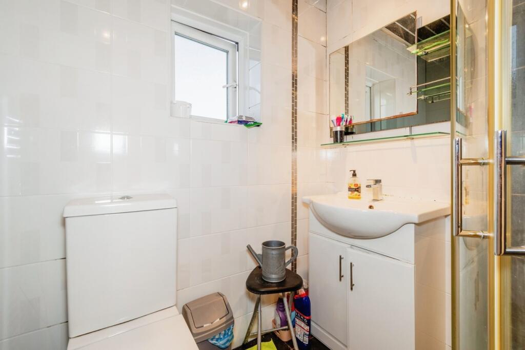 Additional image 13 of Woodvale Way, Bradford, BD7