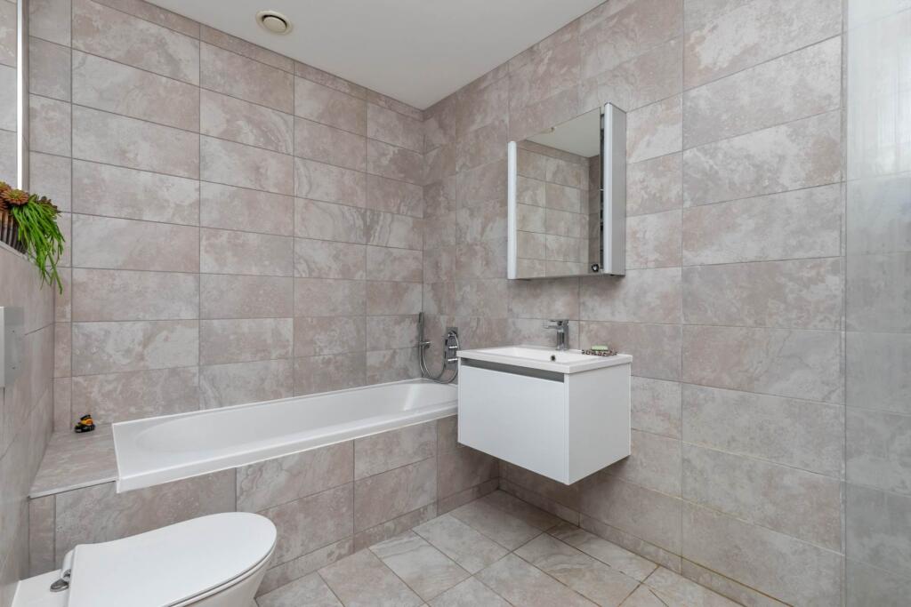 Additional image 17 of Brighton Road, Lancing