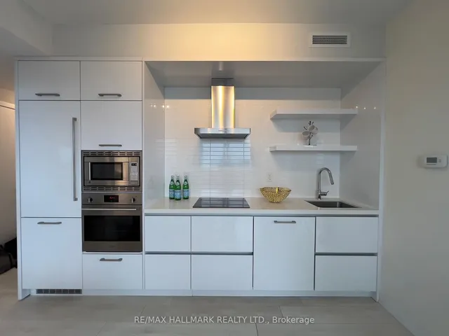 Additional image 2 of 2221 Yonge St Unit 4702