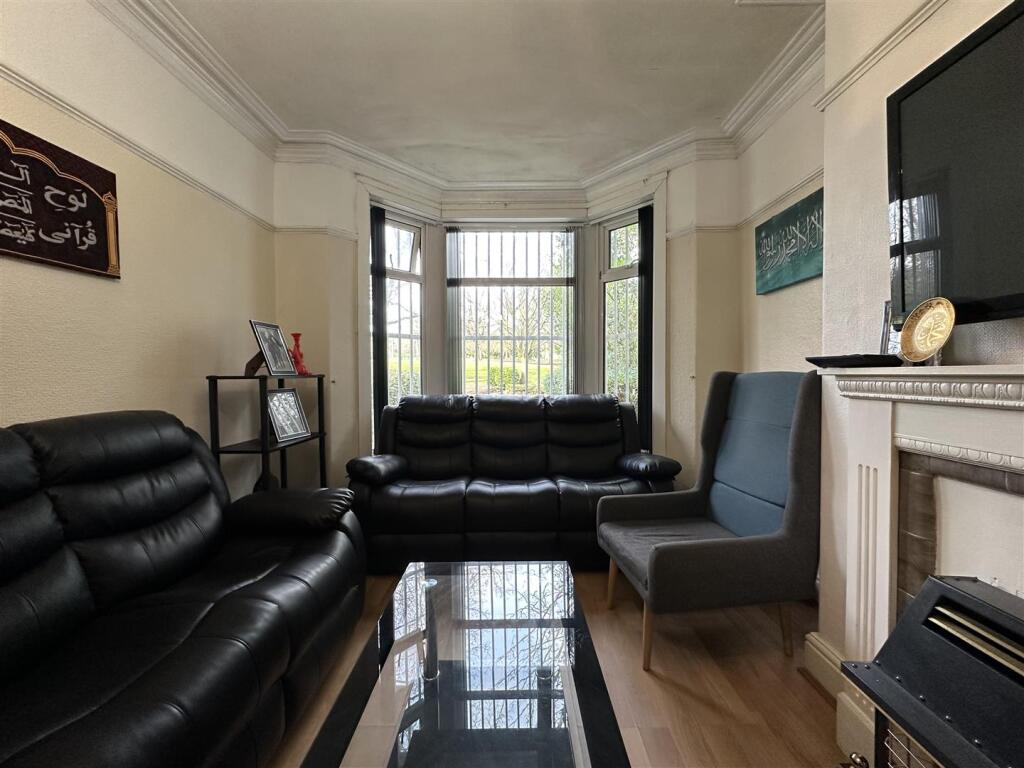 Additional image 7 of Selborne Grove, Keighley