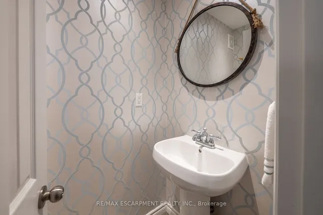 Additional image 5 of 344 Camelot Crt