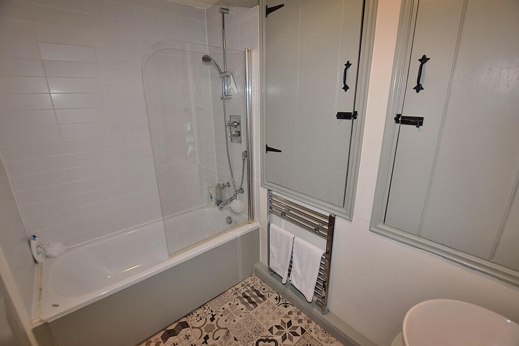 Additional image 10 of Youngs Yard, Richmond