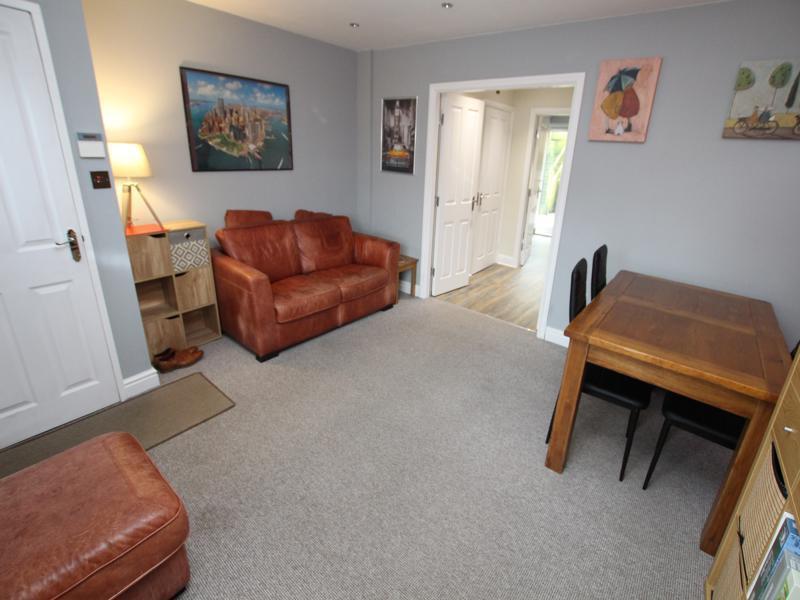 Additional image 5 of Far Highfield Close, Idle