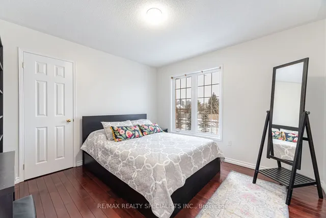 Additional image 21 of 491 Orange Walk Cres