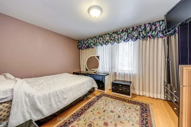 Additional image 15 of 47 Leggett Ave