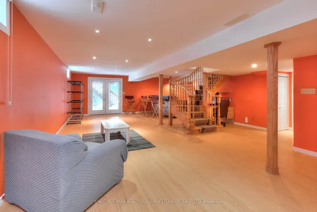 Additional image 37 of 105 Sabrina Cres
