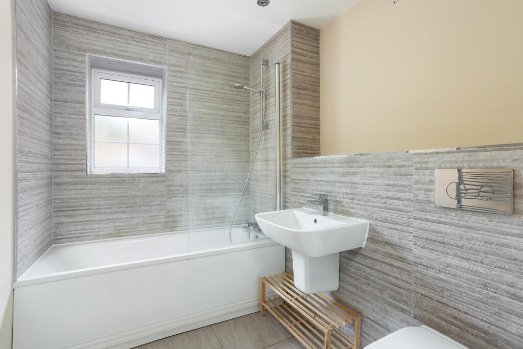 Additional image 7 of Millstone Way, Harpenden, AL5