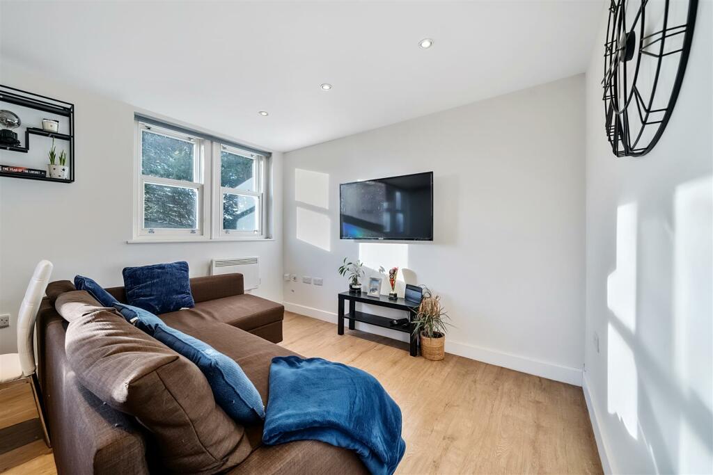 Additional image 3 of Hampton Road, Redland