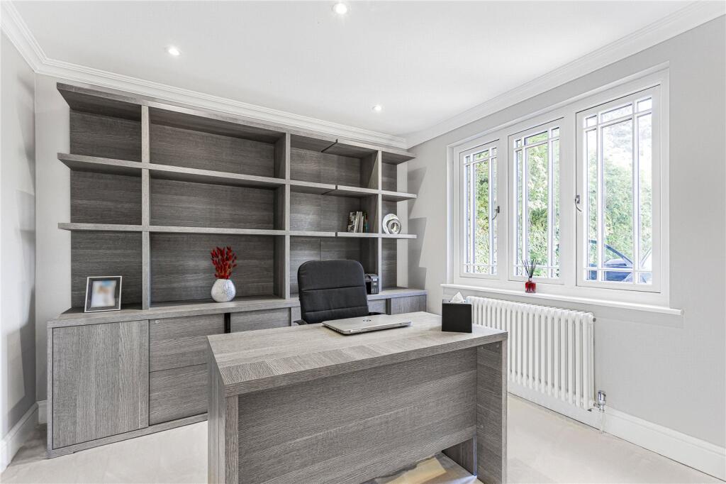 Additional image 9 of Pine Grove, Brookmans Park, Herts, AL9