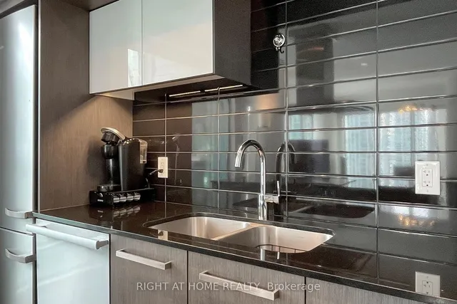 Additional image 11 of 8 The Esplanade St Unit 1802