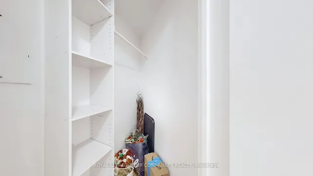 Additional image 19 of 208 Queens Quay Unit 1813