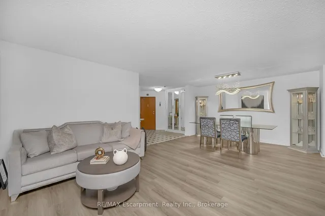 Additional image 9 of 1237 North Shore Blvd Unit 301