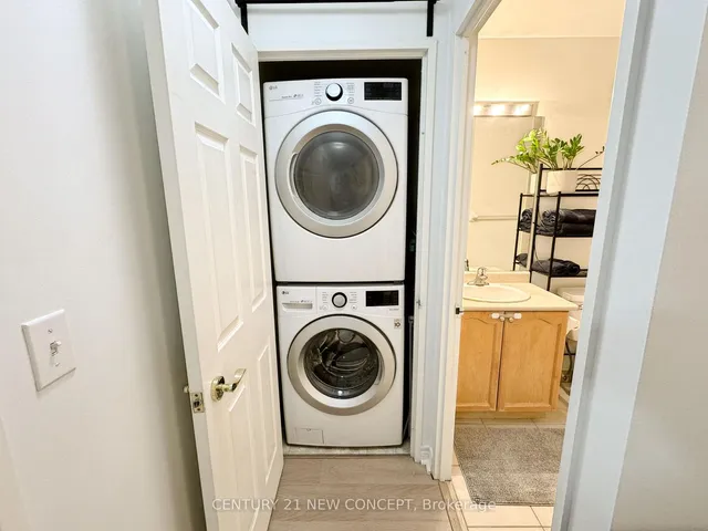 Additional image 13 of 23 Hollywood Ave Unit 2803