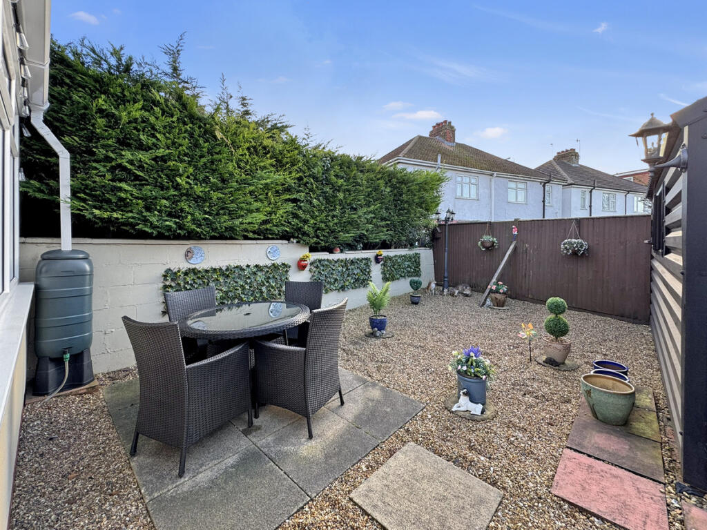 Additional image 17 of Manor Road, Lancing, BN15