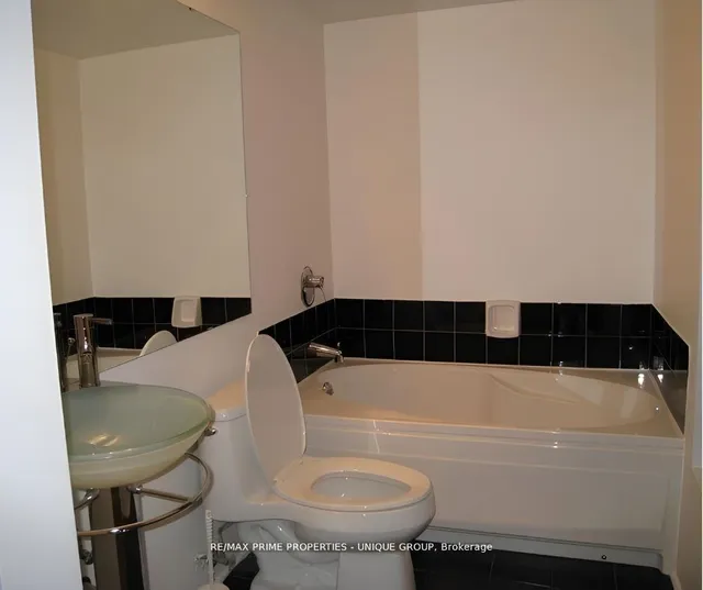 Additional image 15 of 44 Gerrard St Unit 1701