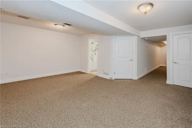 Additional image 34 of 76 Woolwich St Unit 7