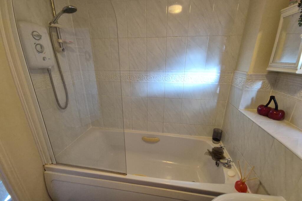 Additional image 22 of Uncle Bens Close, Oldbury, B69