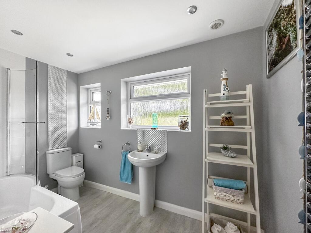 Additional image 15 of Elmwood Way, Highcliffe, Dorset. BH23 5DL