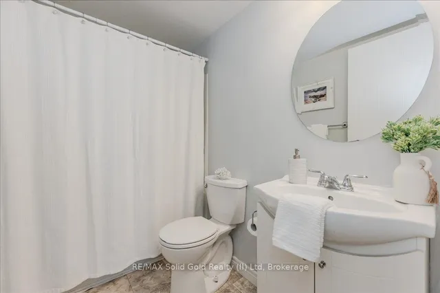 Additional image 22 of 18 Holborn Crt Unit 102