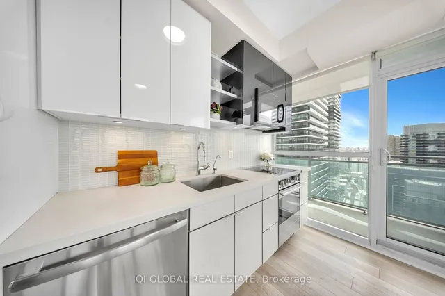 Additional image 19 of 33 Shore Breeze Dr Unit 2509