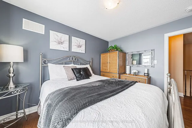 Additional image 28 of 1 Little Britain Cres