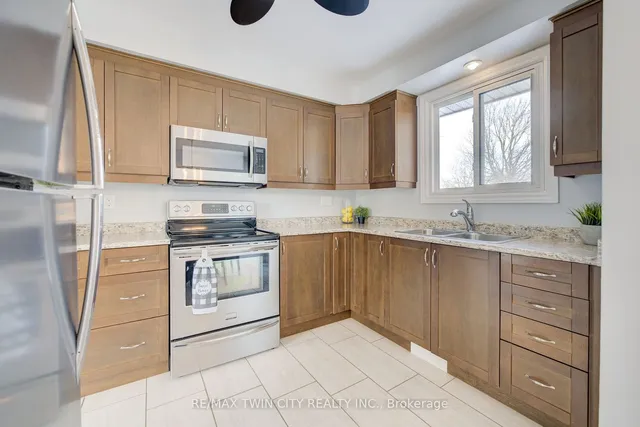Additional image 11 of 8 Inadale Crt