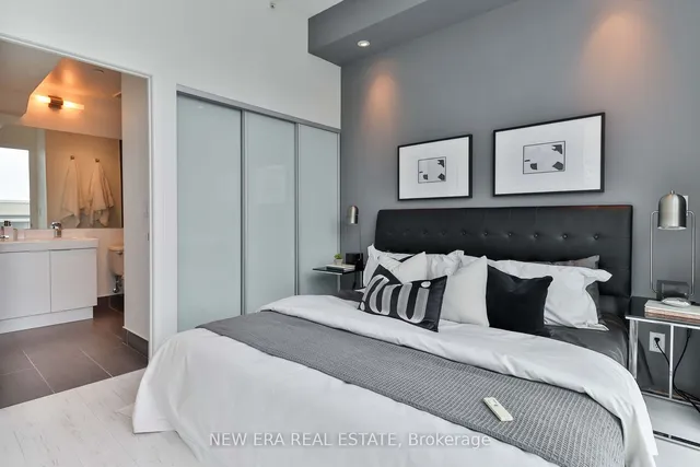 Additional image 21 of 478 King St Unit PH01