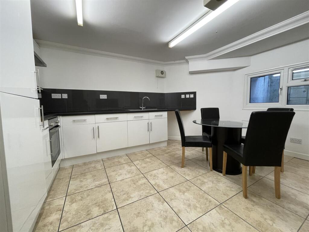 Additional image 10 of Richmond Road, Cardiff