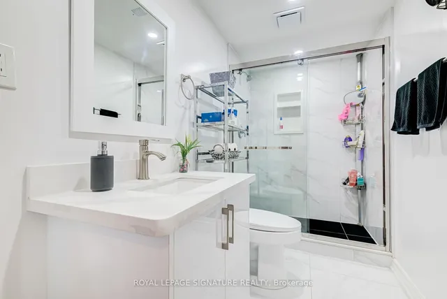 Additional image 29 of 40 Arleta Ave