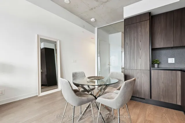 Additional image 19 of 2720 Dundas St Unit 423