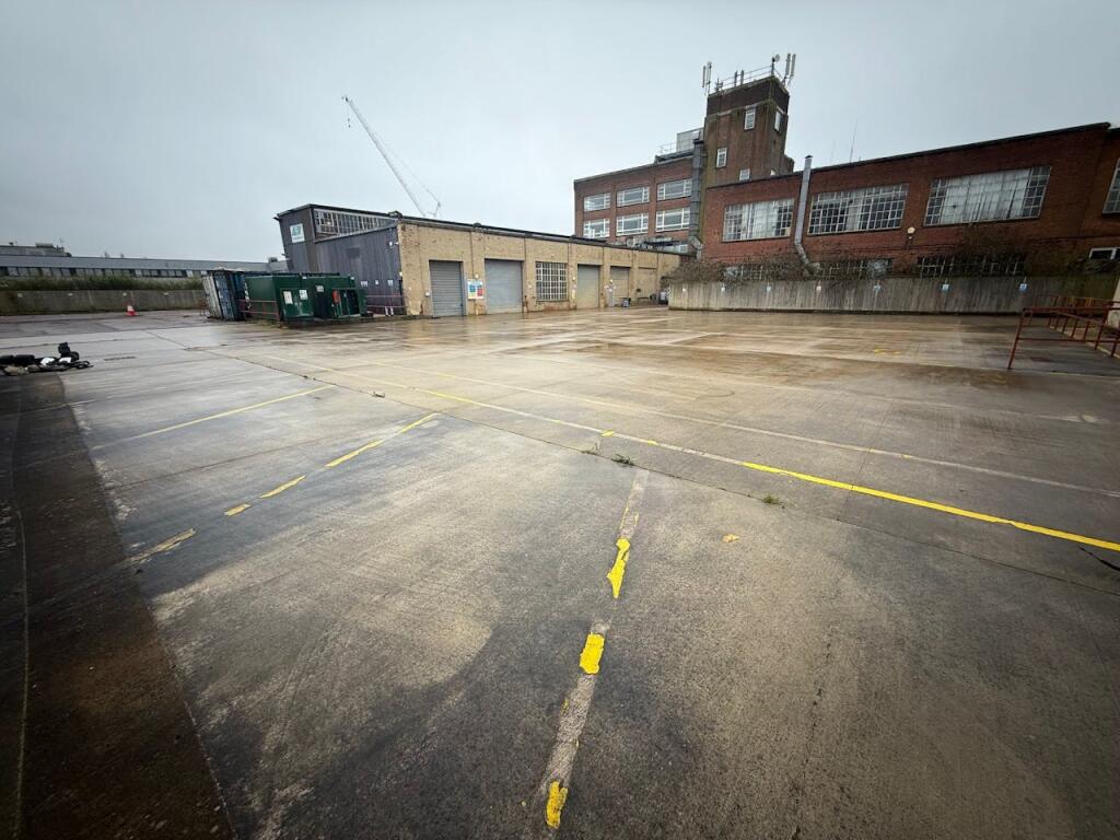 Additional image 4 of Central, Martinfield, Welwyn Garden City, AL7 1HG