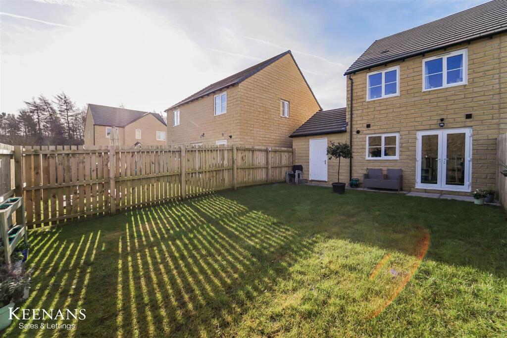 Additional image 15 of Park Gate Close