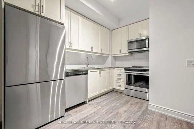 Additional image 17 of 1050 Main St Unit 809