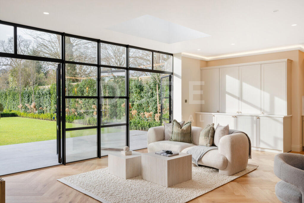 Additional image 10 of Mymms Drive, Brookmans Park, AL9