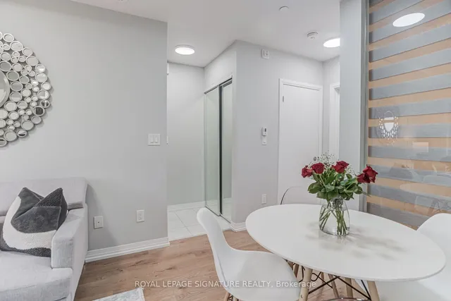 Additional image 21 of 402 The East Mall Unit 213