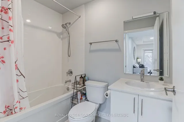 Additional image 26 of 402 The East Mall Unit 213