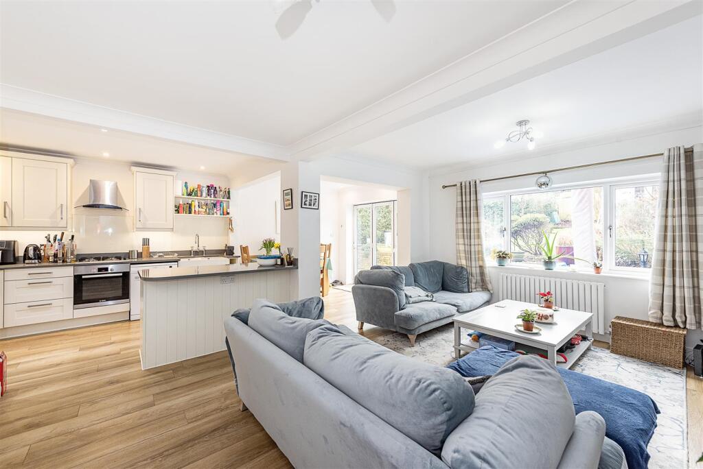 Additional image 5 of Park Rise, Harpenden