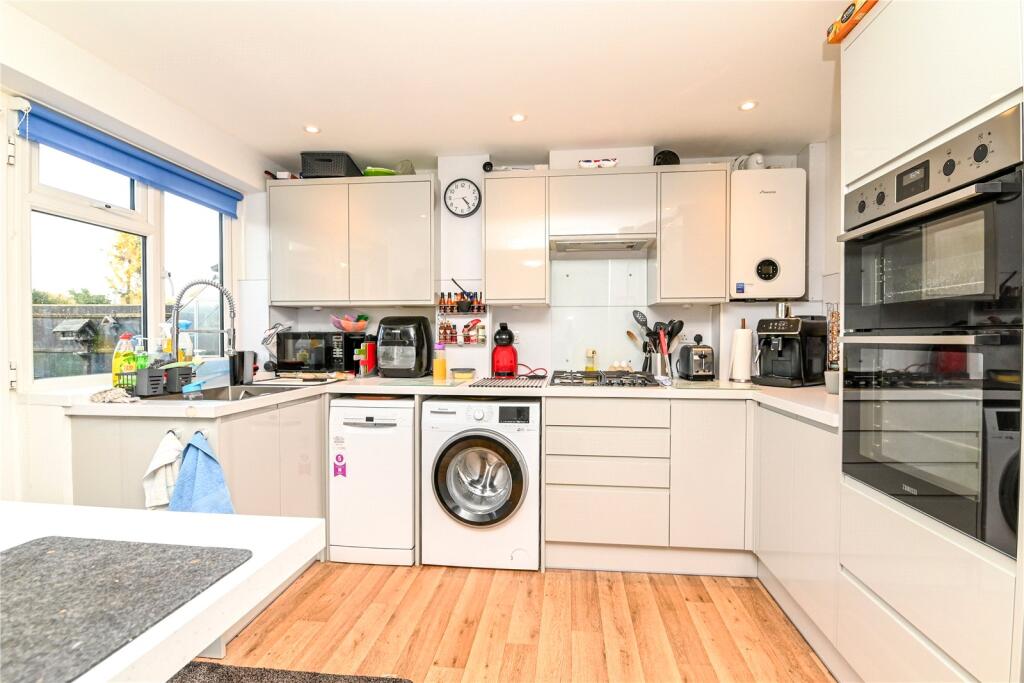 Additional image 16 of Yew Lane, New Milton, Hampshire, BH25