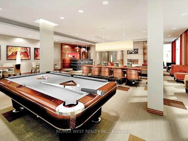 Additional image 10 of 151 Village Green Sq Unit 2805