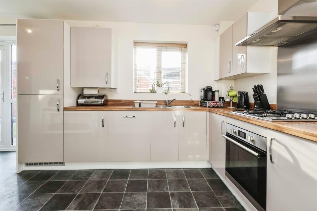 Additional image 6 of Poppy Avenue, OLDBURY