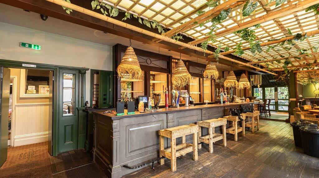 Additional image 2 of The Ox, Commercial Road, Poole, Dorset, BH14