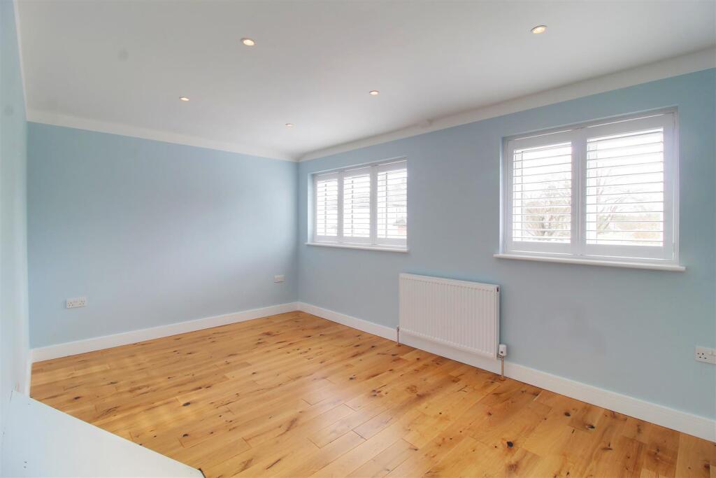 Additional image 18 of Peplins Way, Brookmans Park