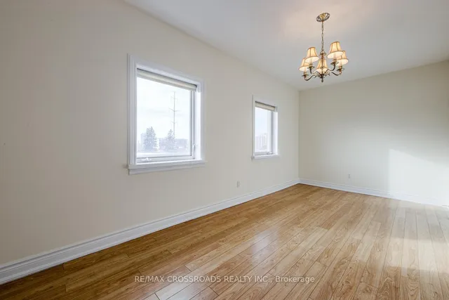 Additional image 15 of 114 Tisdale Ave