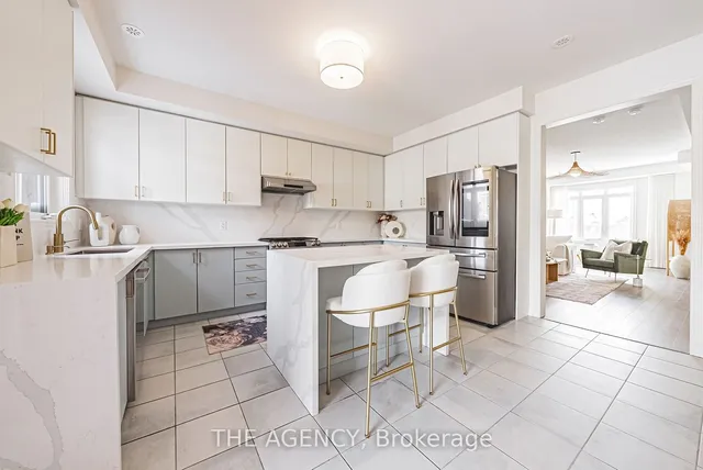 Additional image 18 of 525 Dundas St