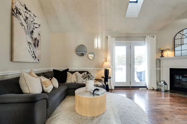Additional image 7 of 2154 Salma Cres