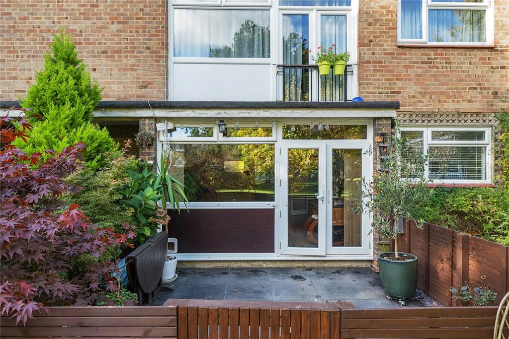 Additional image 20 of Field Close, Bromley