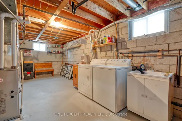 Additional image 30 of 5194 Broughton Cres