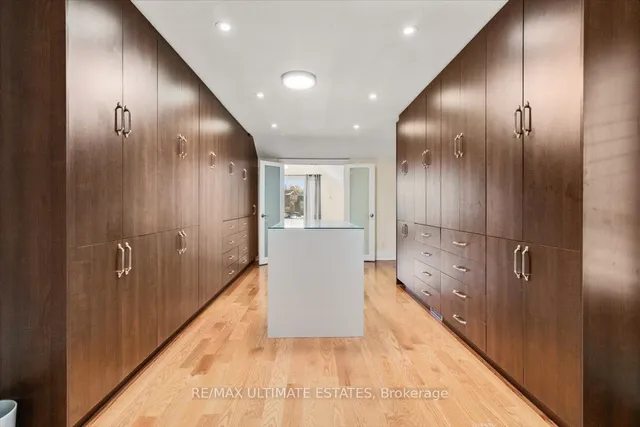 Additional image 32 of 474 Hidden Tr